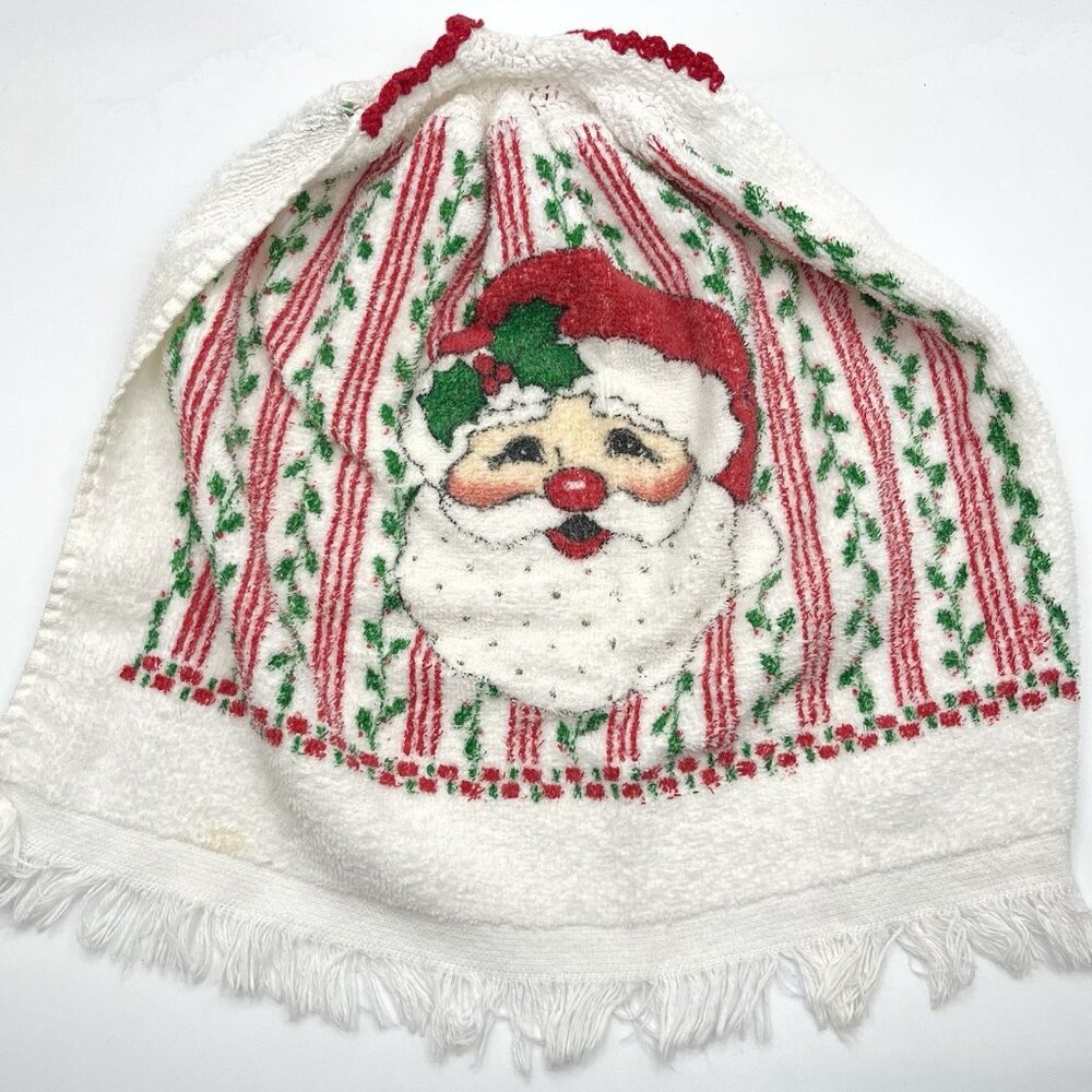 Vintage Crocheted Top Santa Christmas Kitchen Terrycloth Towel Cottage Festive